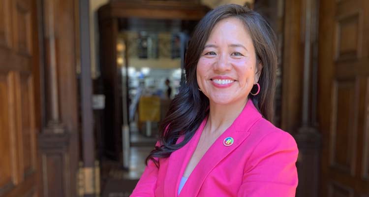 On Libraries, Books, And Bans: An Interview With Library Director Jennie Pu